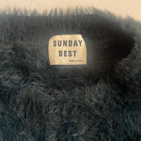 Aritzia Sunday best dark green fuzzy sweater - Picture 2 of 2